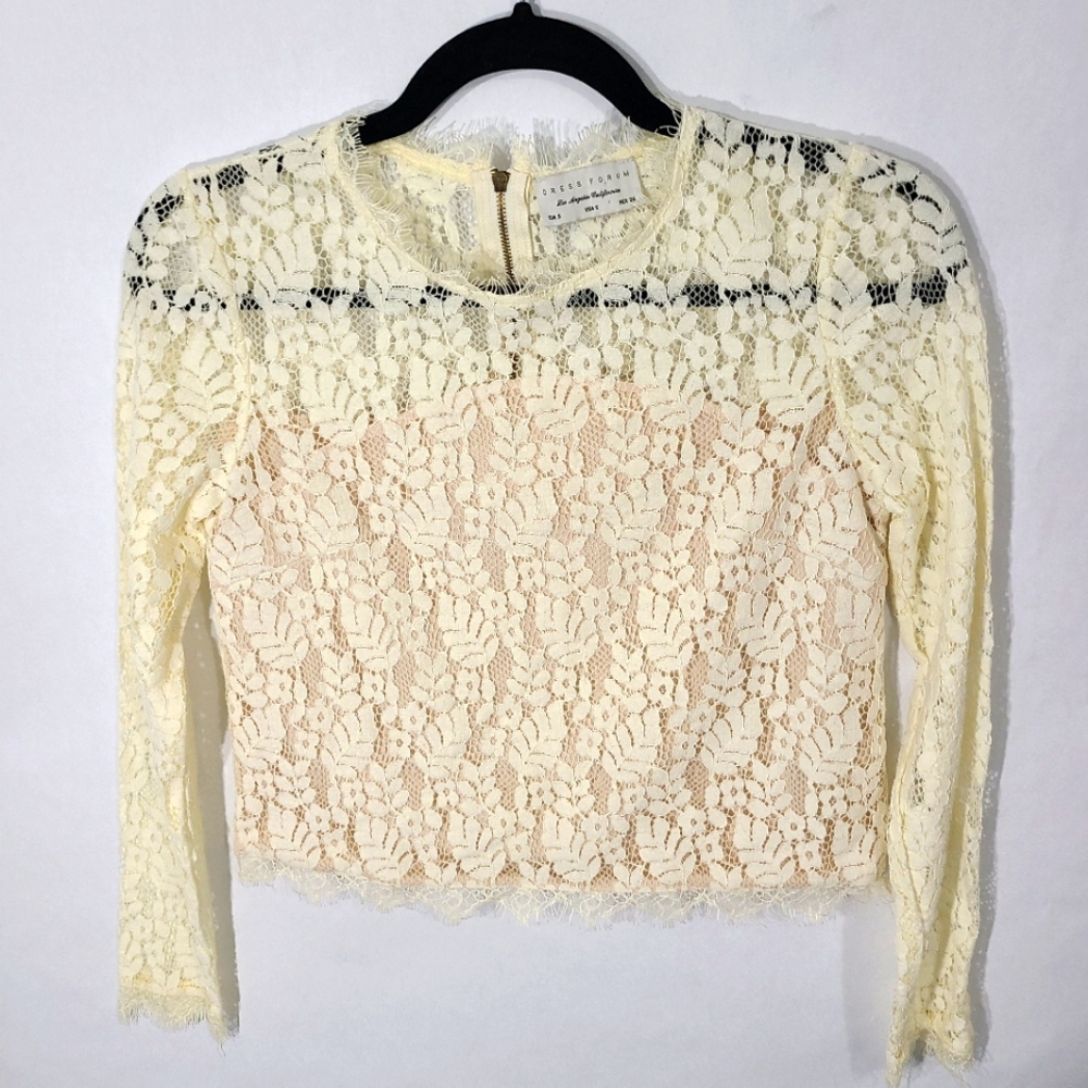 Dress Forum LA Cal Women's Size Small Cream‎ Blouse Shirt Lace Top Office Career